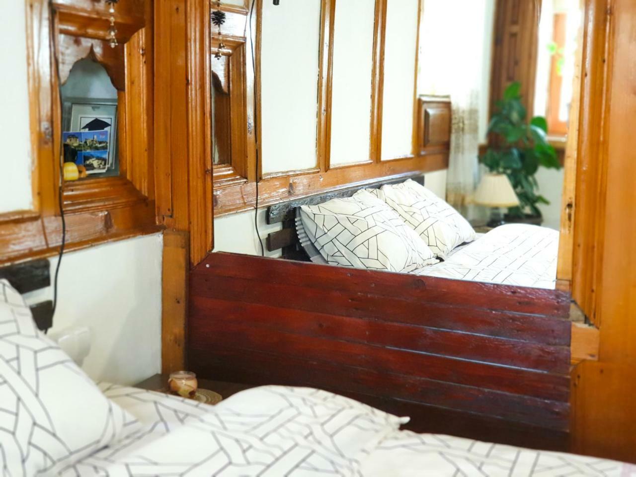 Kulla Dula Guesthouse Gjakova Екстер'єр фото