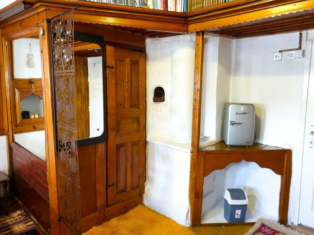 Kulla Dula Guesthouse Gjakova Екстер'єр фото