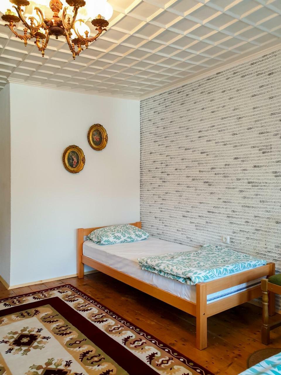 Kulla Dula Guesthouse Gjakova Екстер'єр фото
